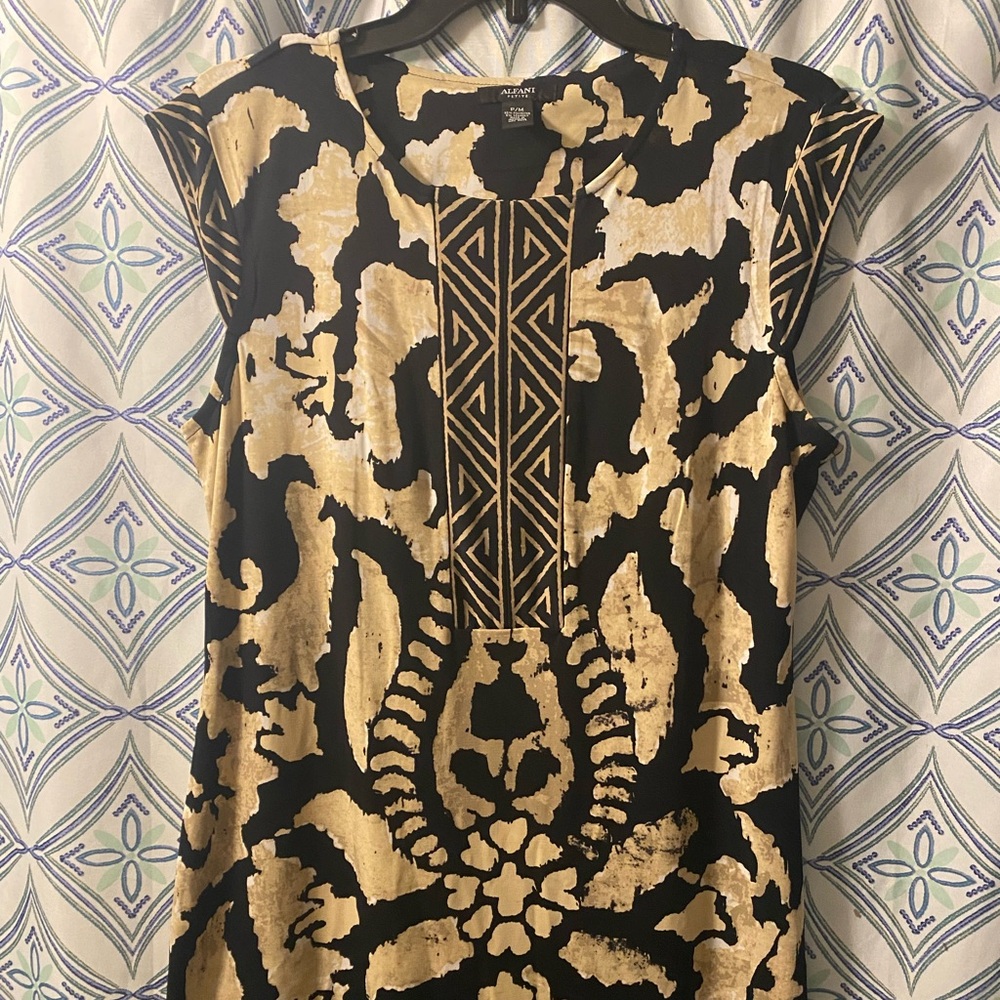 Alfani Black and Tan Patterned Top Sleeveless - Picture 1 of 3